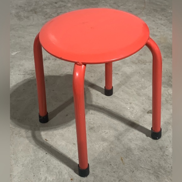 RED METAL STOOL - Picture 1 of 1